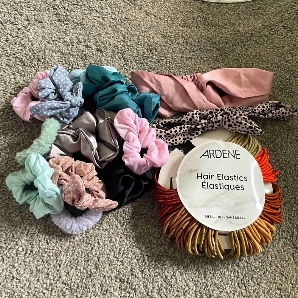 3/$45 Ardene Hair Accessories Bundle